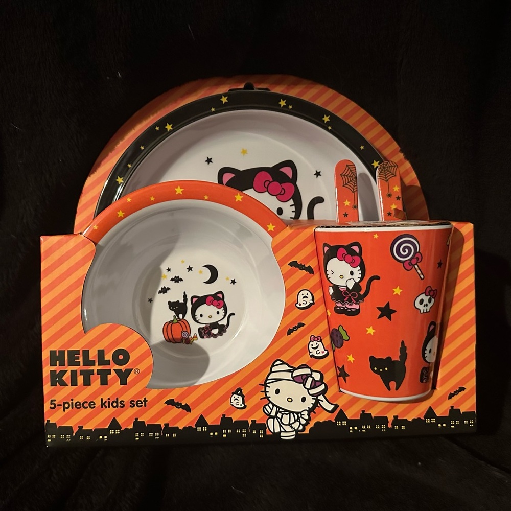 HELLO KITTY HALLOWEEN